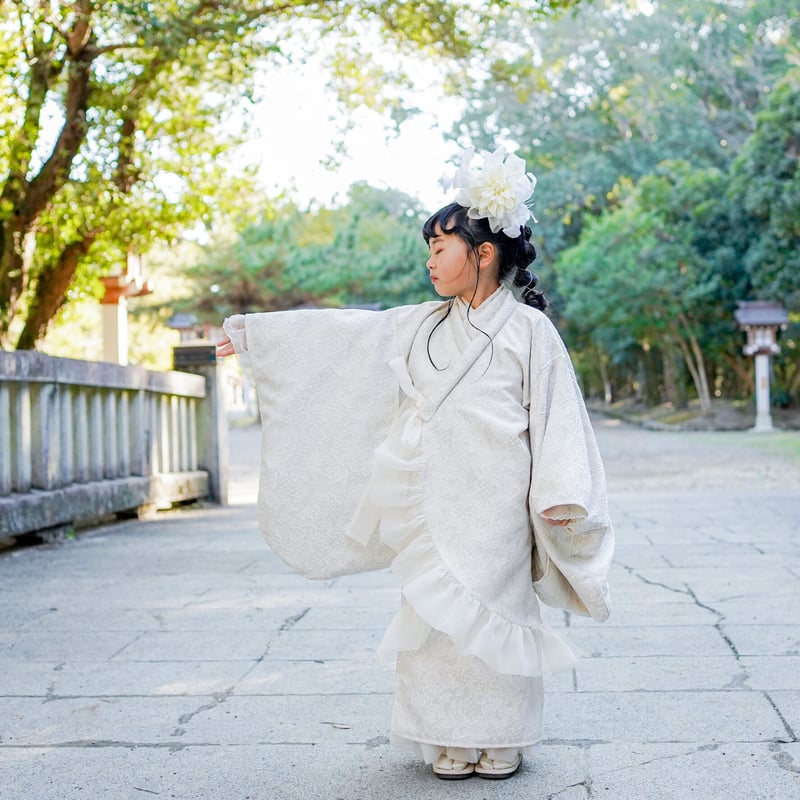 伝統的な白無垢着物 レンタル】2 ステップ着物（7歳用白無垢打掛） | HAM-NICO