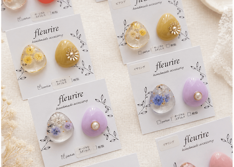flower】かすみ草×アシンメトリーレジンピアス/イヤリング アレルギー