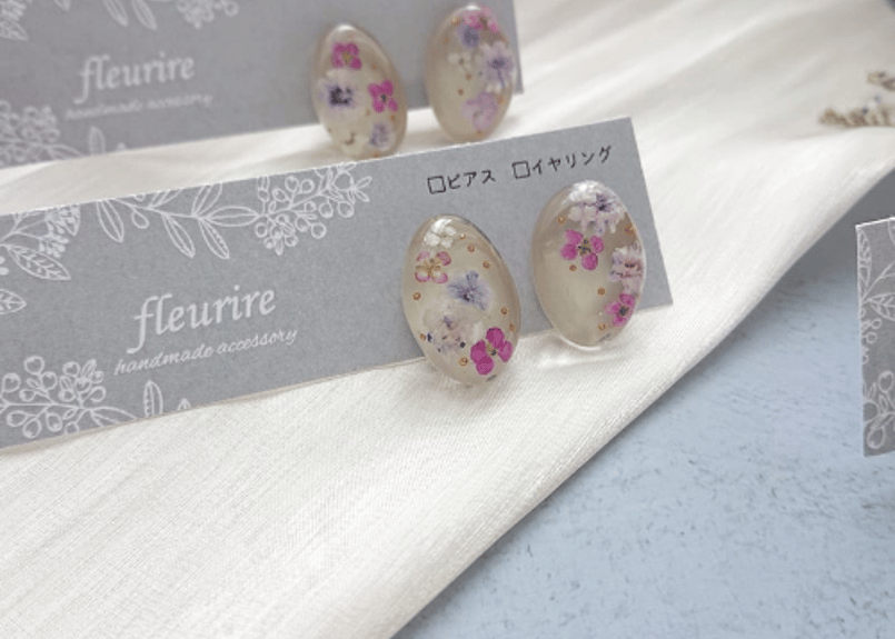 flower】かすみ草×アリッサム一粒ピアス/イヤリング ※レジン/樹脂/金  
