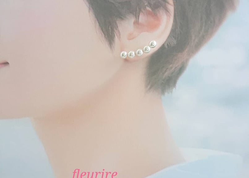 5連パールカーブピアス/イヤリング※アレルギー対応可 | fleurire 