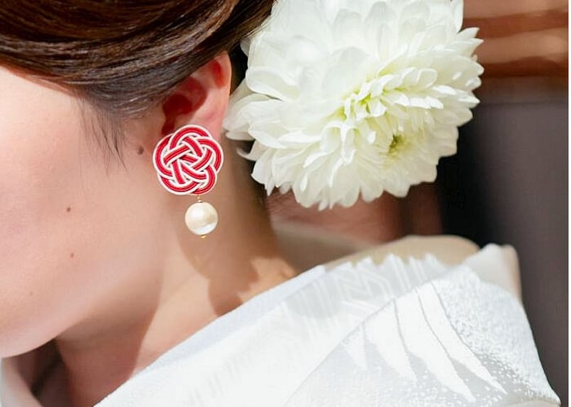 水引(梅結び)×コットンパールの和ピアス/イヤリング※アレルギー対応可