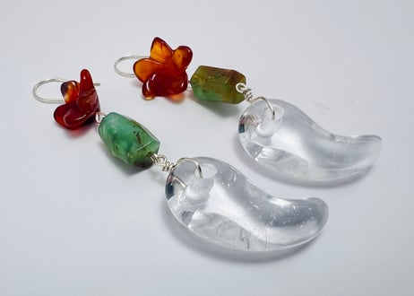 ピアス 水晶勾玉