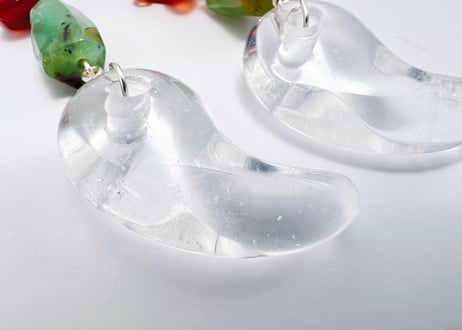 ピアス 水晶勾玉
