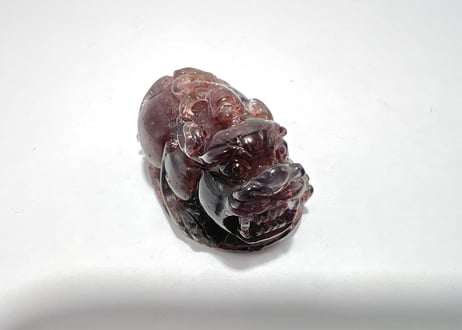 貔貅 アイオライトサンストーン