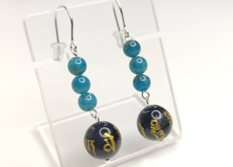 ピアス　オニキス（六字真言）アパタイト