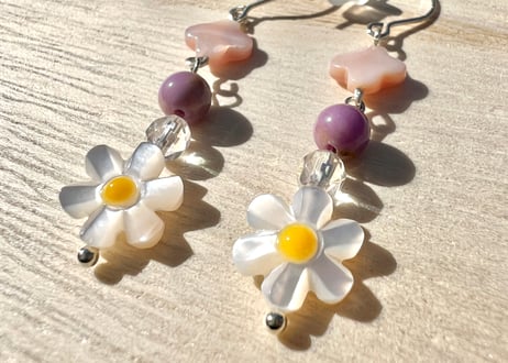 フラワーピアス