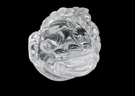 水晶三本脚かえる　大