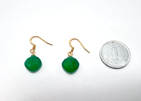 グリーンオニキス ピアス