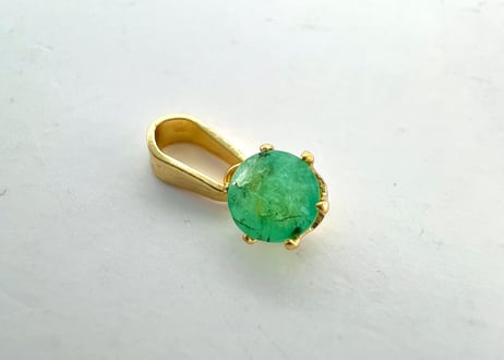 エメラルド