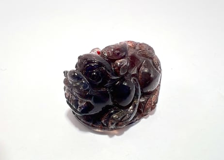 貔貅 アイオライトサンストーン