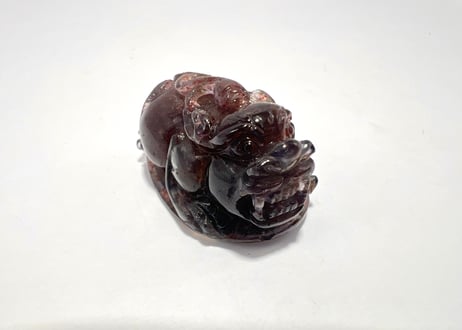 貔貅 アイオライトサンストーン