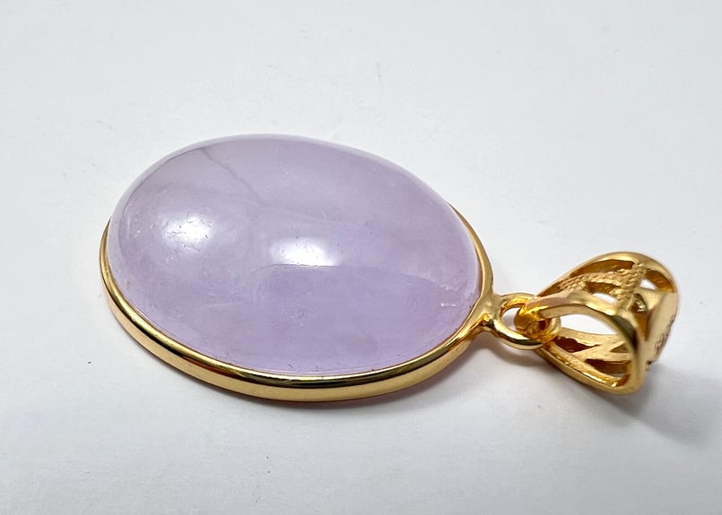 ユリママページ￼ 翡翠 ラベンダーヒスイ希少瓢箪ペンダント重さ37.0ct ラベンダー翡翠（ヒスイ） 78.496ctルース 中宝