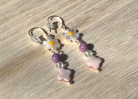 フラワーピアス