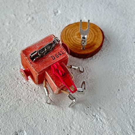D641