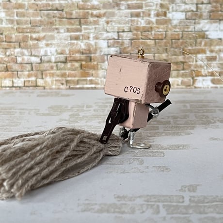 C705