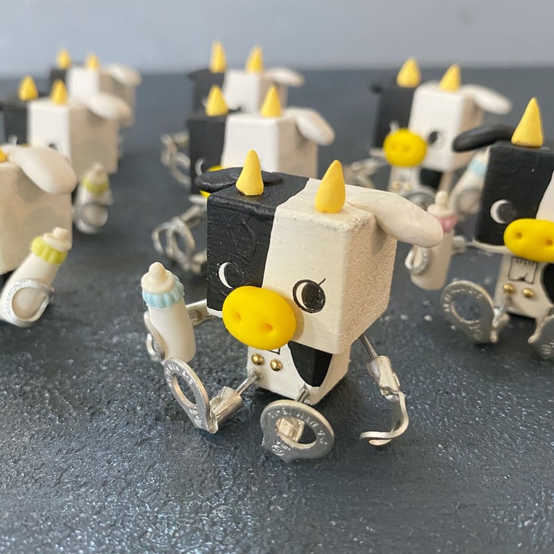 干支ちょこん「うし」座ってる子 | CHOCONWORKS