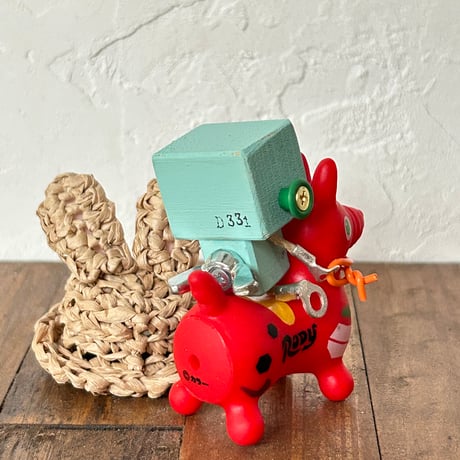 D331