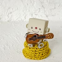 F569