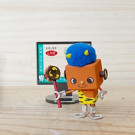 B902