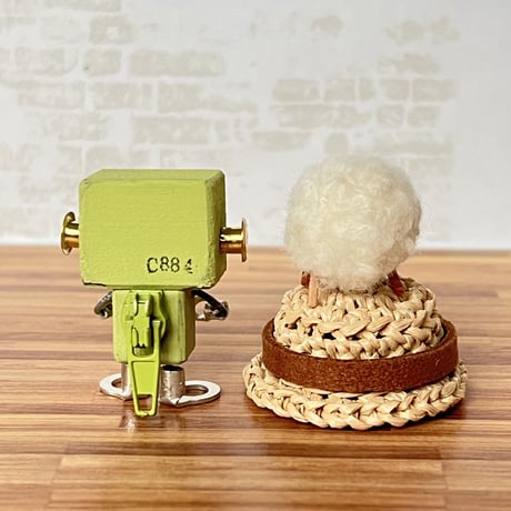 C884