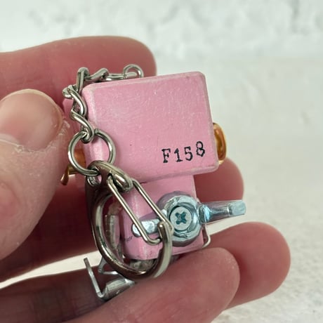 F158