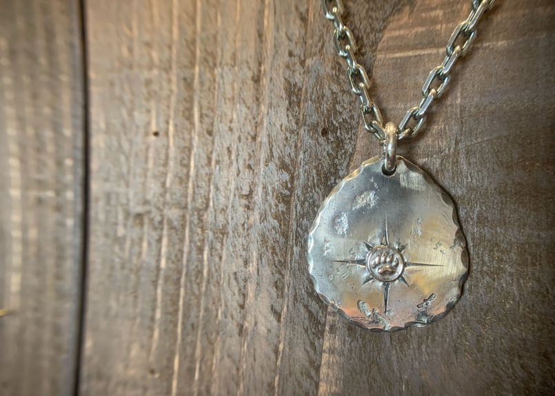 あずき　極美品✨グレースコンチネンタル　ベルベットジャガードスタンドワン SIRRUS X 2.0 CSTLLC/ASHGRY L(L サテンキャストライラック/アッ