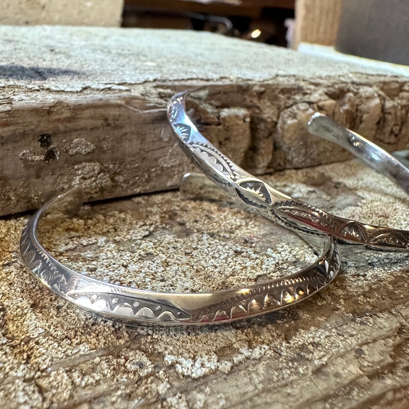 ナバホ トライアングルバングル 新品 ナバホ ランディ セカテロ