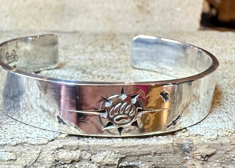 楽天市場】シルバー925 唐草 太陽神バングル 925 銀 アラベスク 唐草