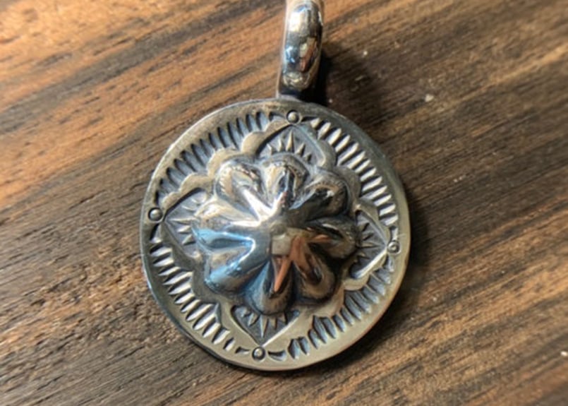 アポロコンチョペンダント / ラウンド | DearStock