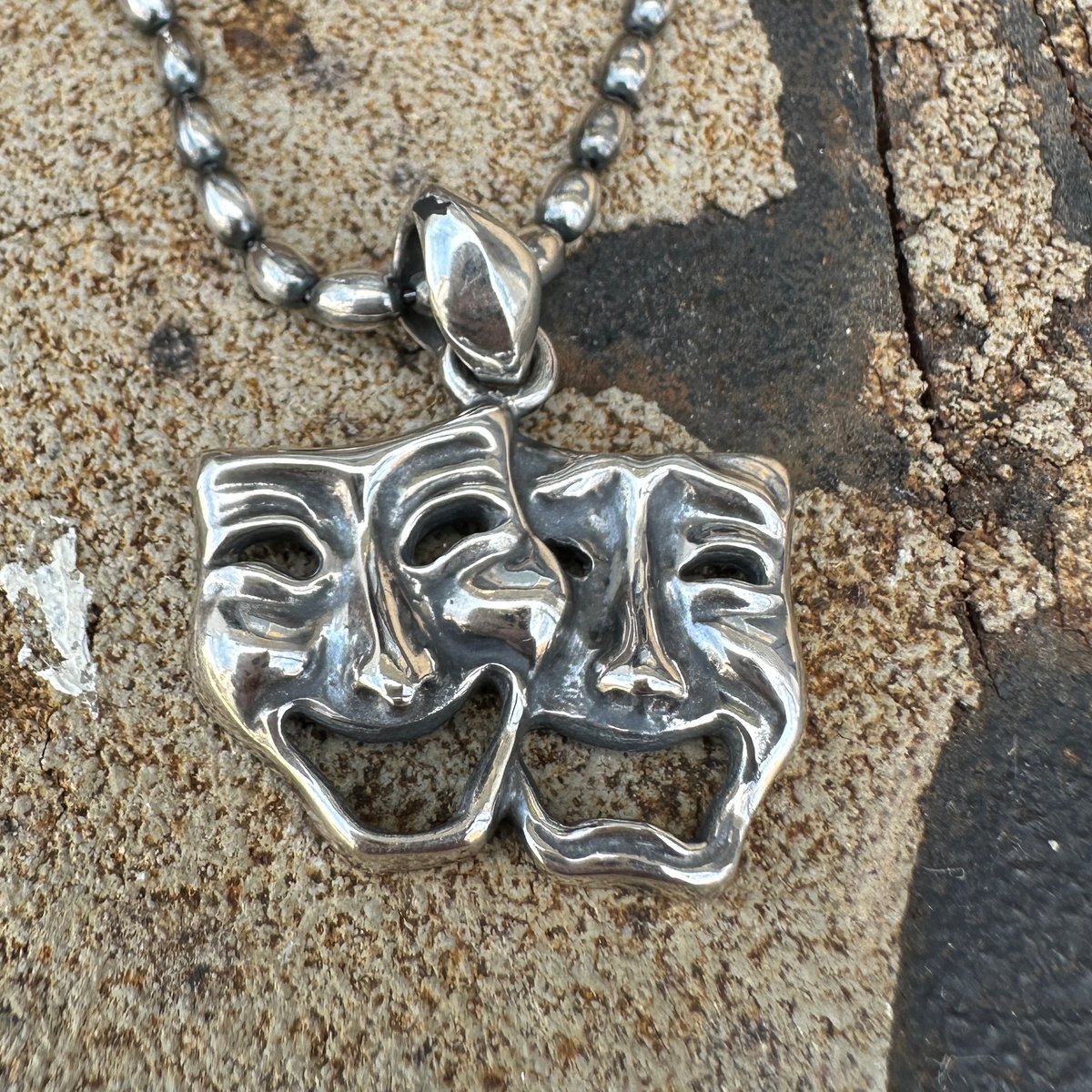 ツーフェイス　twoface ネックレス TWO FACE NECKLACE の販売【CHARCOAL*GREEN】公式オンラインストア