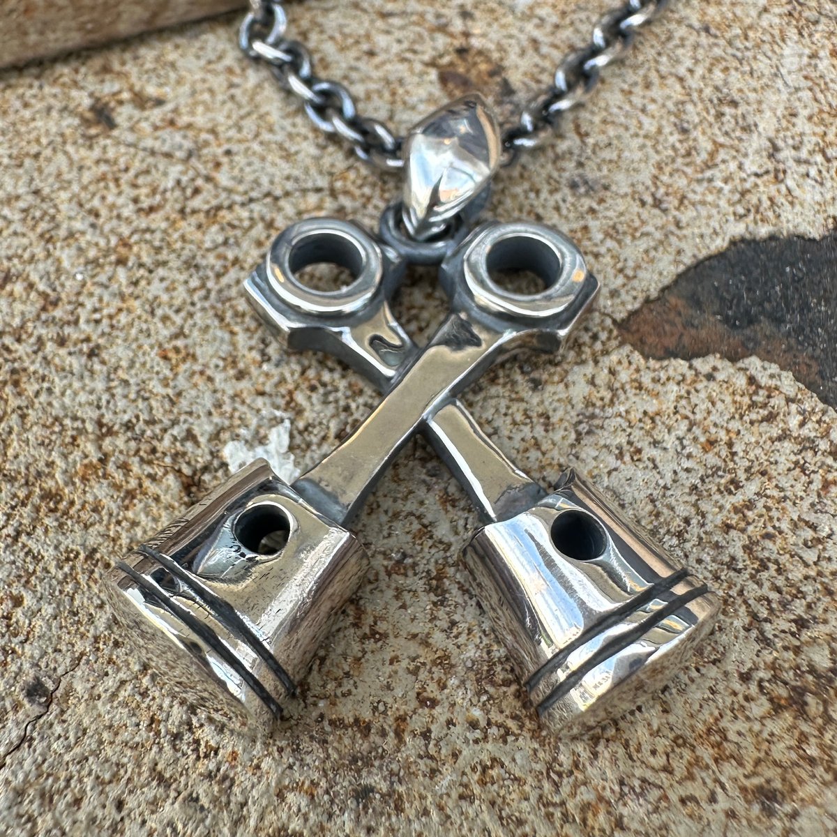クロスピストンペンダント | DearStock