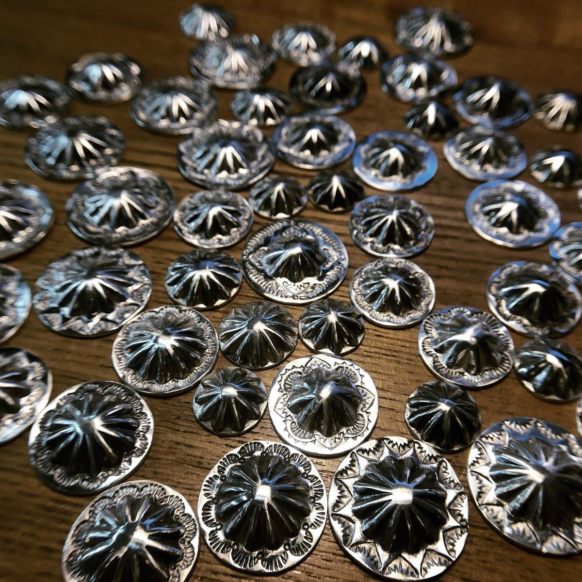 アポロコンチョペンダント / ラウンド | DearStock アポロコンチョペンダント / ラウンド | DearStock