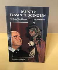 MEESTER  TUSSEN  TIJDGENOTEN