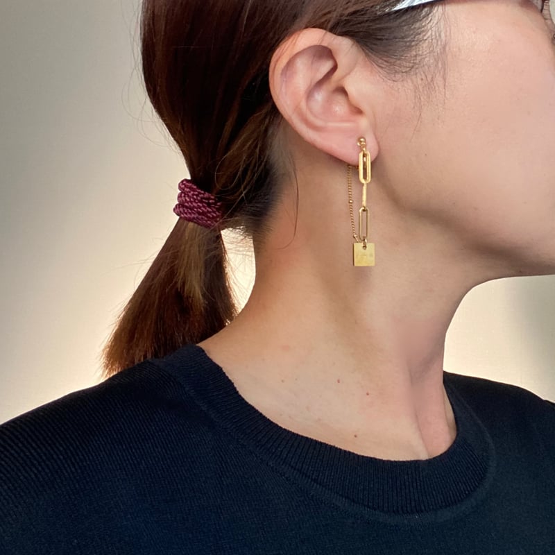 No.1086 ピアス イヤリング gold ダブルチェーンピアス：イヤリング | Shiori 栞 Accessory