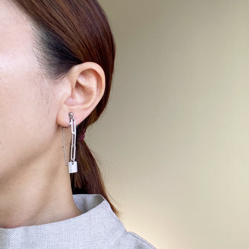silver ダブルチェーンピアス/イヤリング | Shiori 栞 Accessory
