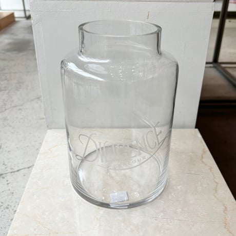 Hand carved logo flower vase ー2(W13×H22)