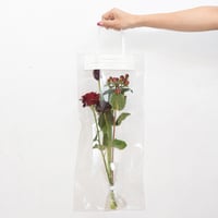 Seasonal bouquet / WINE