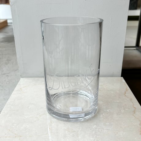 Hand carved logo flower vase ー3(W10×H11)