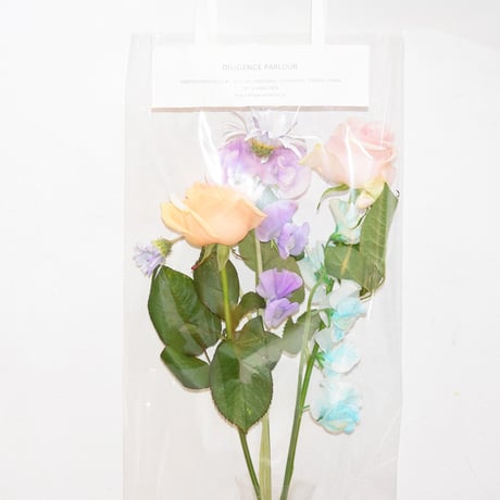 Seasonal bouquet /  MACAROON