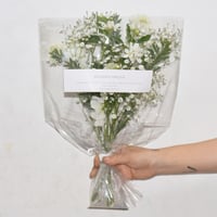 Seasonal bouquet / IVORY