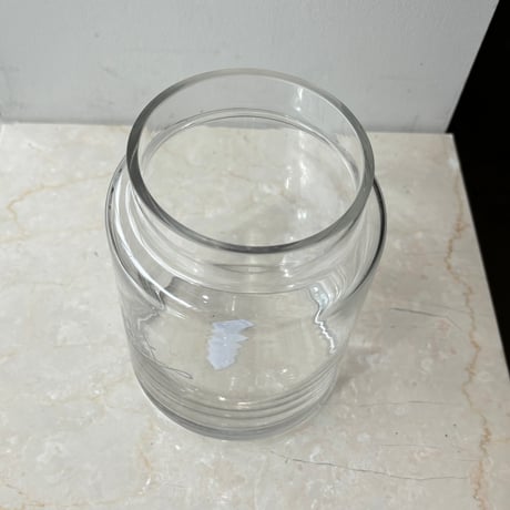 Hand carved logo flower vase ー1(W15×H10.5)