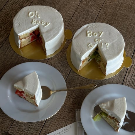 ジェンダーリビールケーキ　＜赤ちゃんの性別発表＞