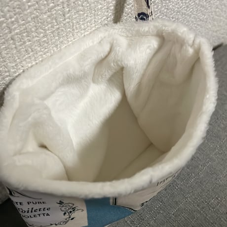 モモンガポーチ