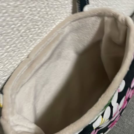モモンガポーチ