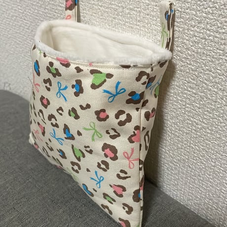 モモンガポーチ