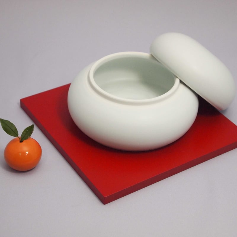 磁器の鏡餅（変わり鏡餅） | 長谷川陶磁器工房 hasegawa craft design labo
