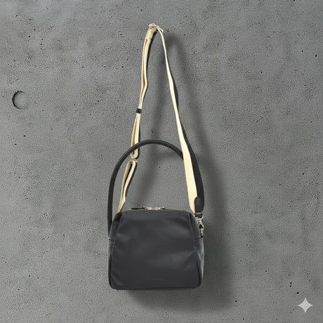 BARREL〈バレル〉2wayワンハンドバッグ（Sサイズ）7M3-1154