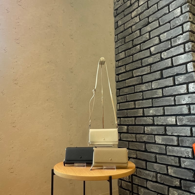 nasty〈ナスティ〉ショルダー付ロングウォレット 4M4-1172