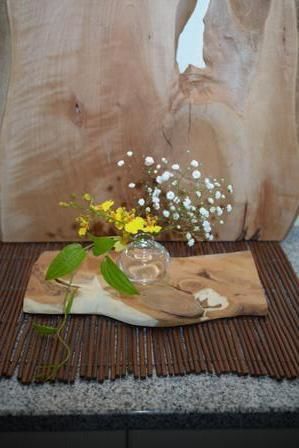 A337◆自然木 天然木 木台 花台 飾台 置物 流木アート 玉杢 光沢 花台 華台 天然木 流木 飾り台 置物 オブジェ インテリア