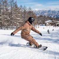 SNOWBOARD JACKET arrive TBA